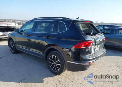 2021 Volkswagen Tiguan 2.0T Se/2.0T Se R-Line Black/2.0T Sel z USA, uszkodzony, nr VIN 3VV3B7AX0MM040594